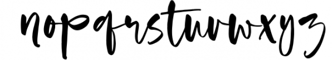 Alessia Font LOWERCASE