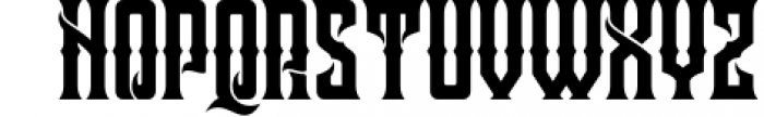 Crozzoe Decorative Serif Typeface Font LOWERCASE