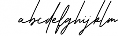 Oturllis Signature Font LOWERCASE