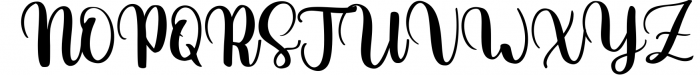 Unsualy a script with alternates Font UPPERCASE