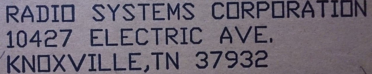 pls help me Font sample to identify the typeface on WhatFontIs