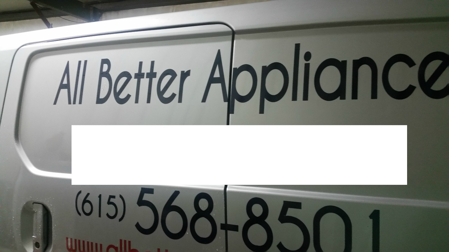 Trying to do my own vinyl Font sample to identify the typeface on WhatFontIs