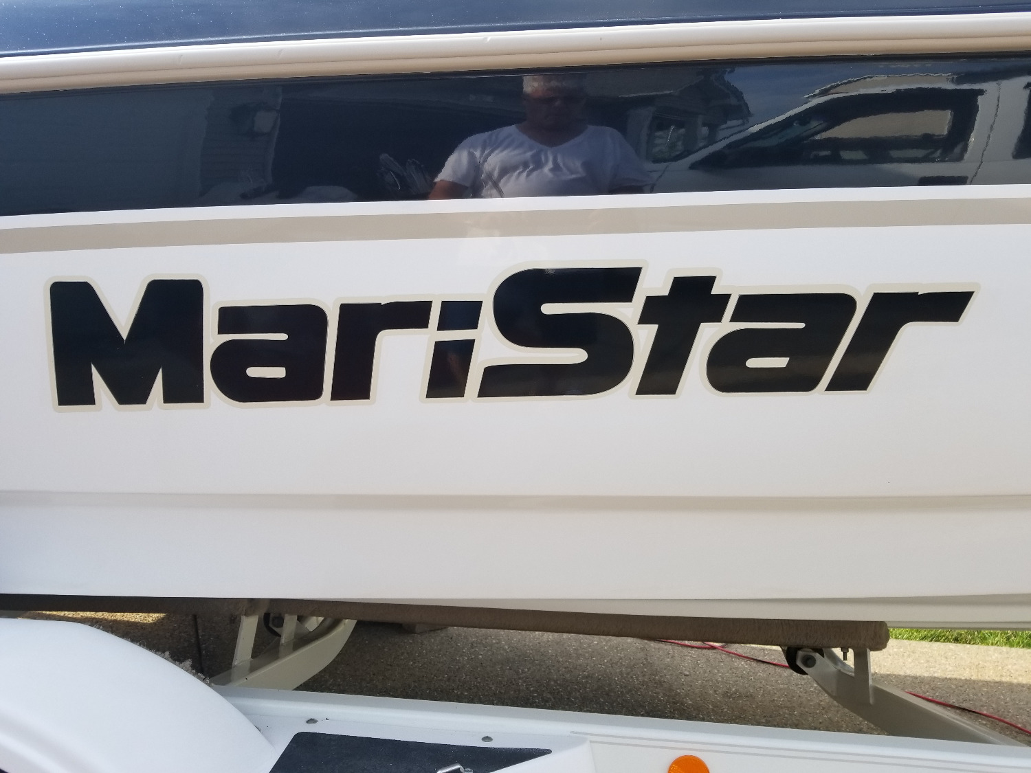 Boat Font Font sample to identify the typeface on WhatFontIs