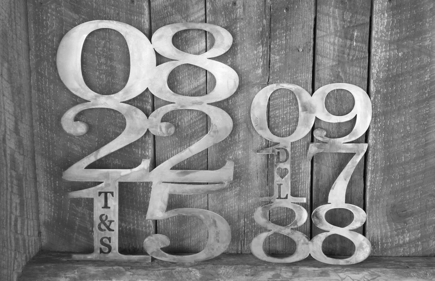 Similar to Clarendon? Added image Font sample to identify the typeface on WhatFontIs