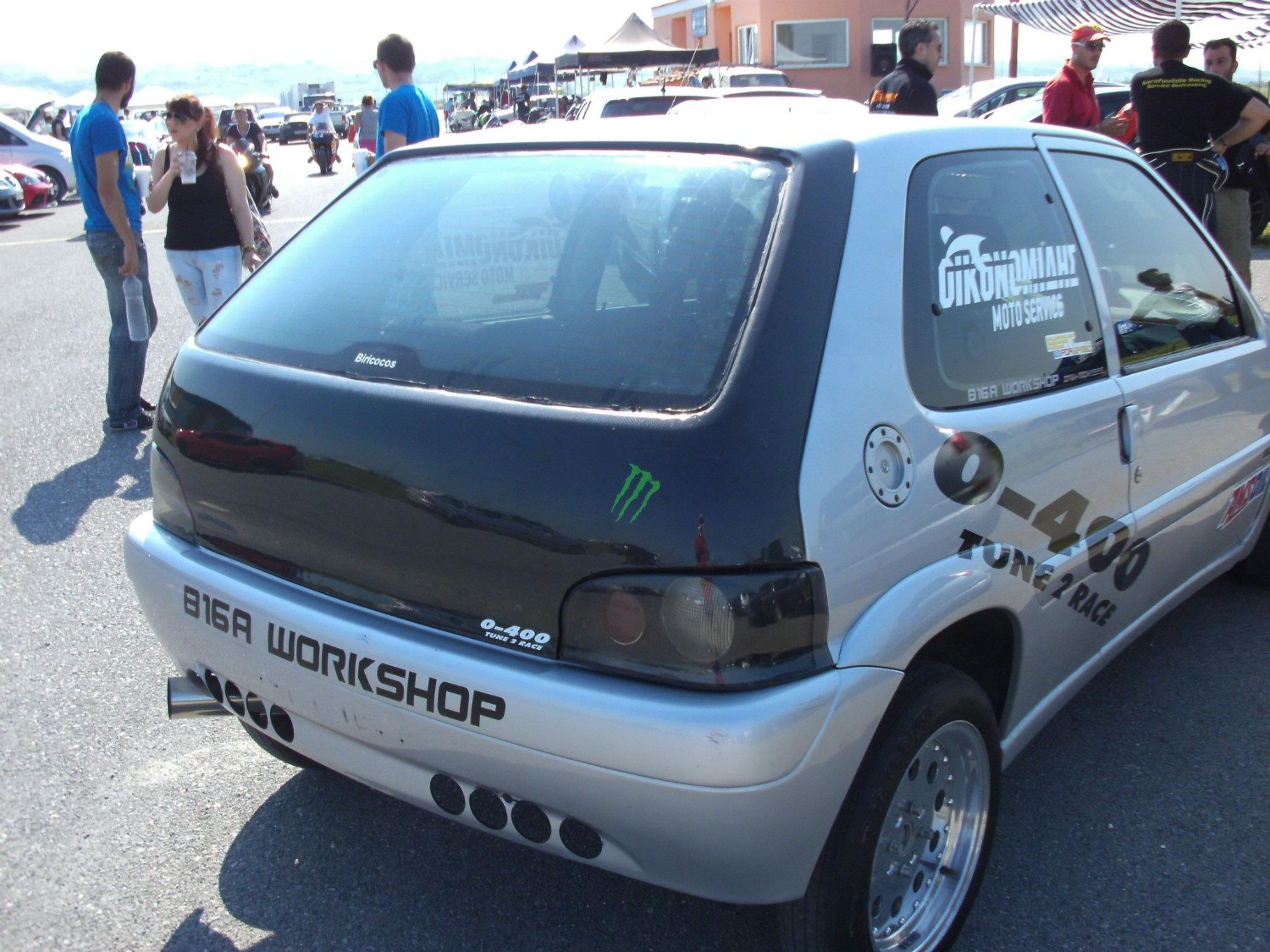 B16A WORKSHOP Font sample to identify the typeface on WhatFontIs