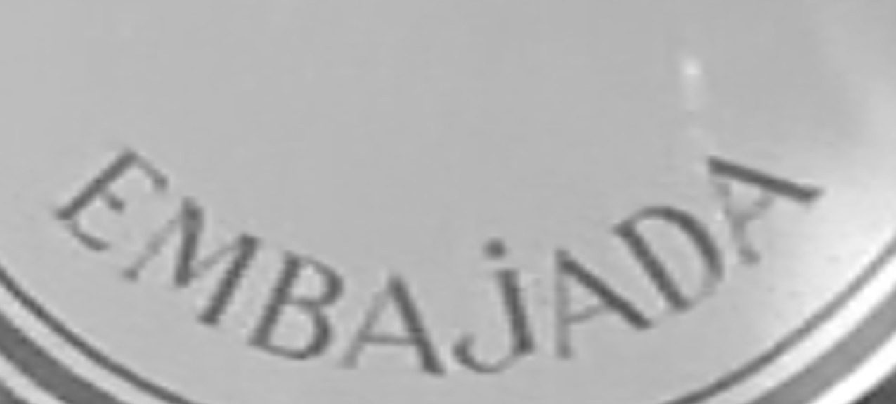 How to find this font ? Font sample to identify the typeface on WhatFontIs