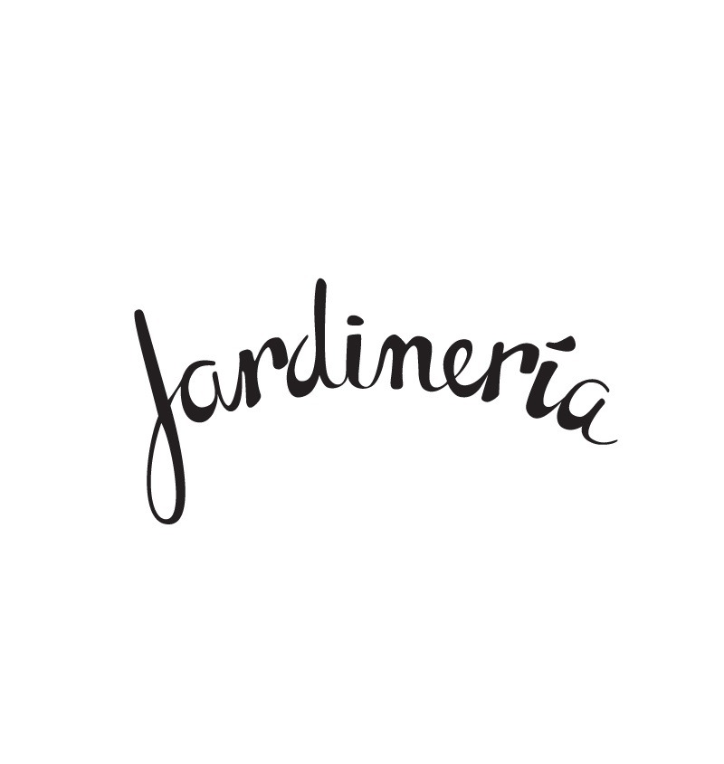 Jardineria Font sample to identify the typeface on WhatFontIs