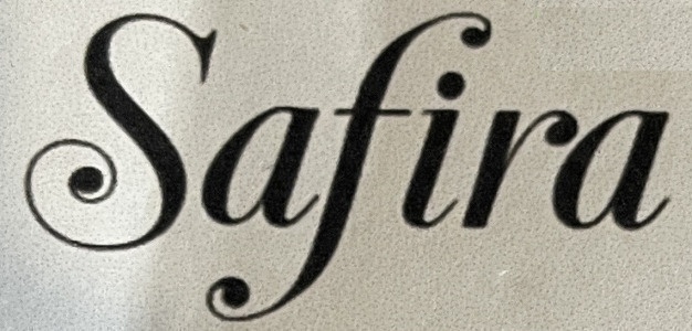 safira safira Font sample to identify the typeface on WhatFontIs