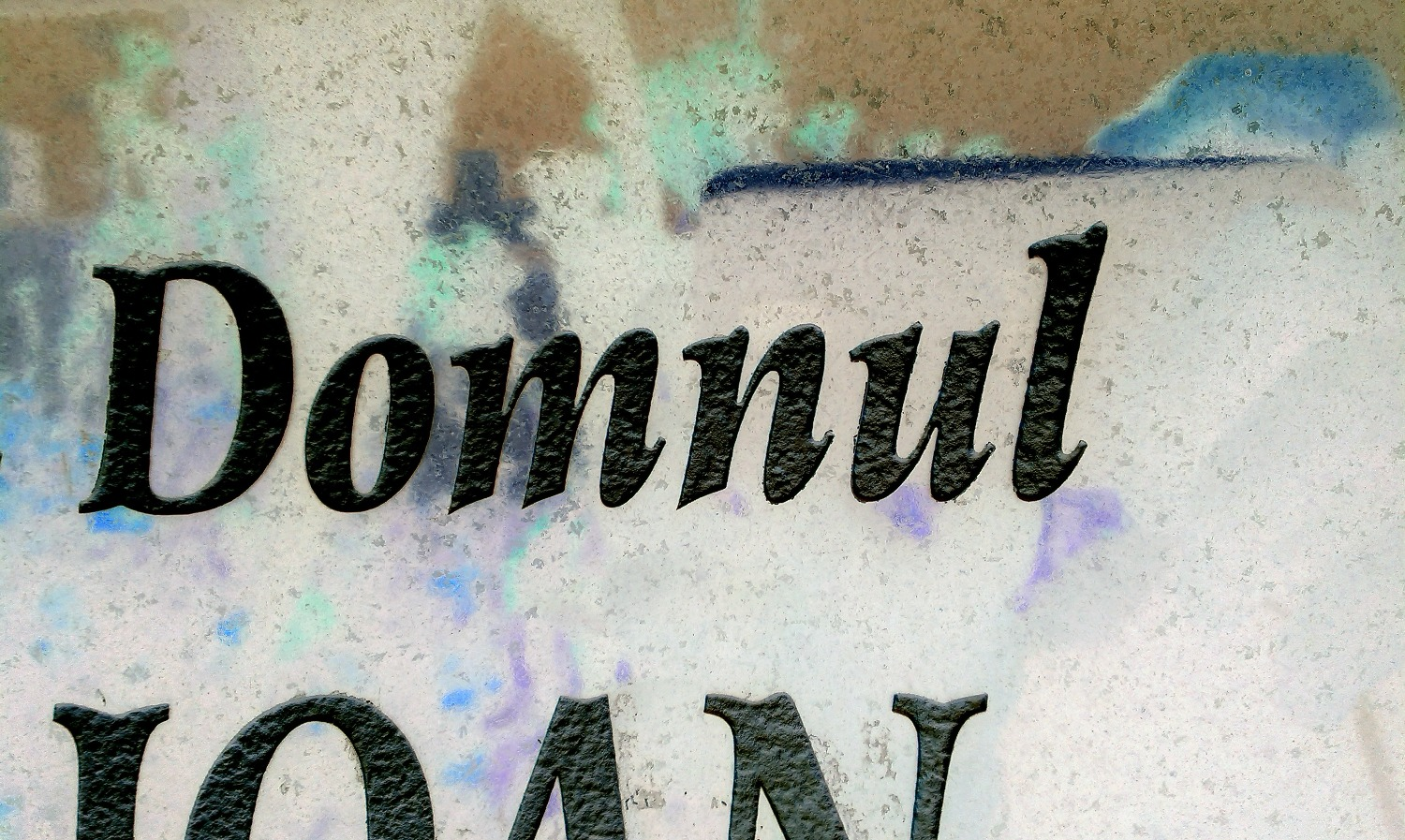 Font for sandblasting,pls respond:o3 Font sample to identify the typeface on WhatFontIs