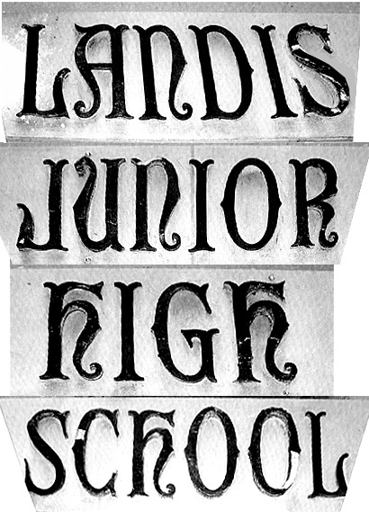 1930's Decorative Font Font sample to identify the typeface on WhatFontIs
