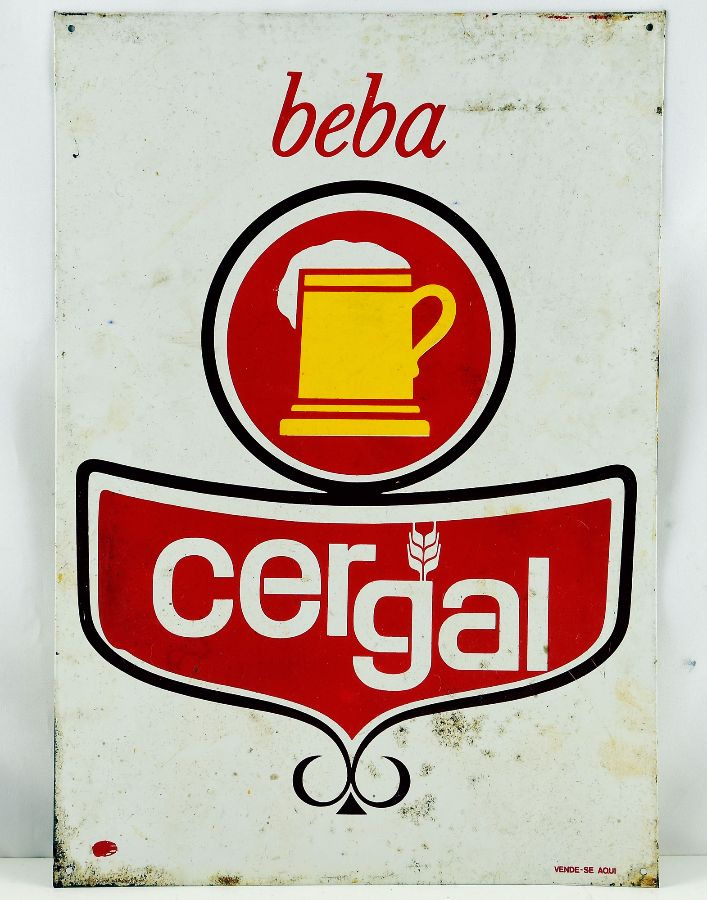 cergal Font sample to identify the typeface on WhatFontIs