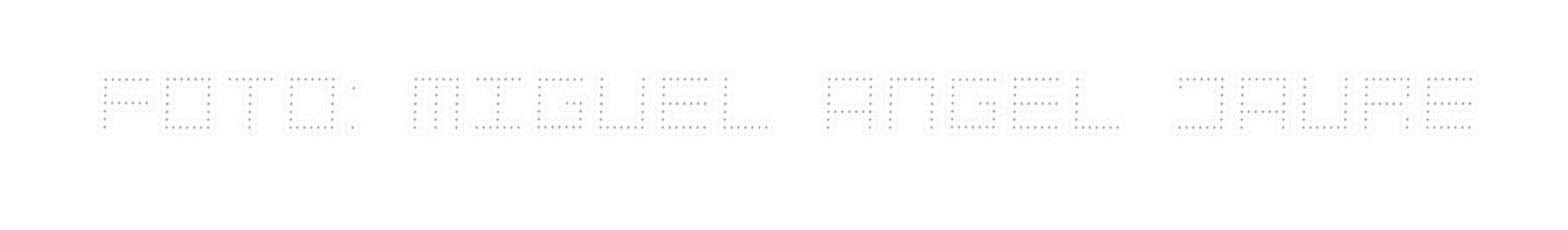 help mee!!! Font sample to identify the typeface on WhatFontIs