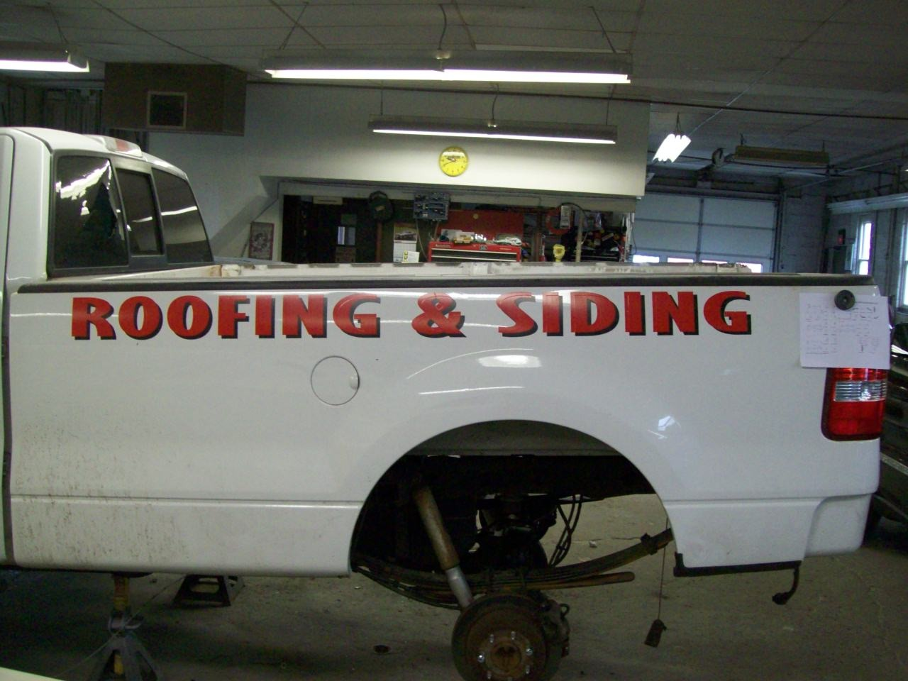 Font Font sample to identify the typeface on WhatFontIs