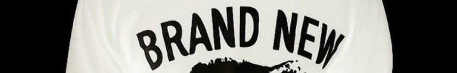 What is the font on this sweater please? Font sample to identify the typeface on WhatFontIs