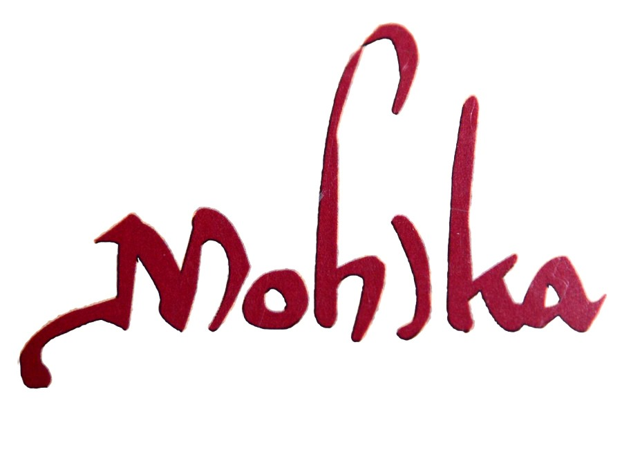 Anyone recognize this font? Font sample to identify the typeface on WhatFontIs