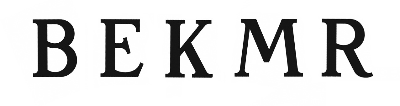 Help, please?! Much appreciated... Font sample to identify the typeface on WhatFontIs