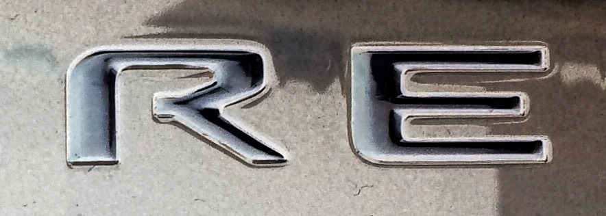 Help! Font sample to identify the typeface on WhatFontIs