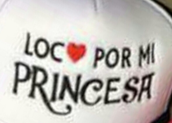 Ayuda  Font sample to identify the typeface on WhatFontIs