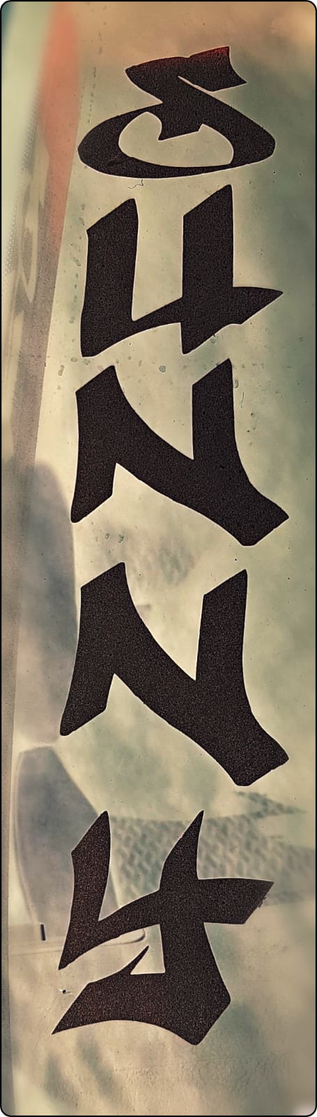 Can anyone name the font? Font sample to identify the typeface on WhatFontIs