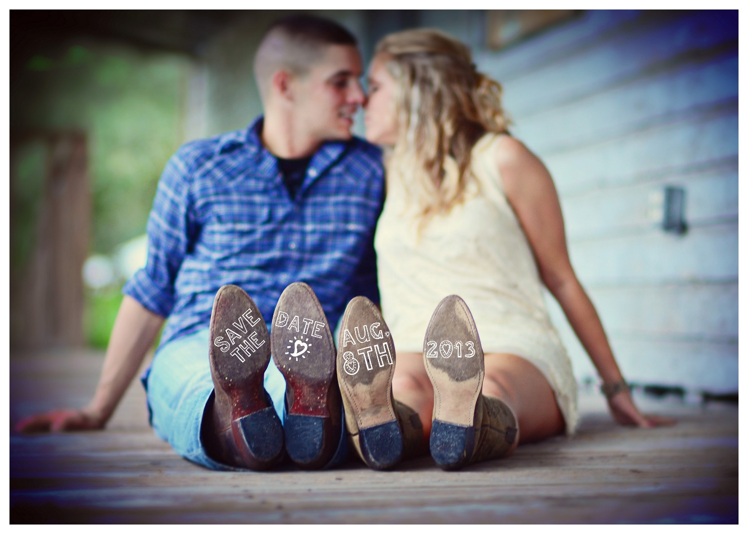 Can you help me with this font? Font sample to identify the typeface on WhatFontIs