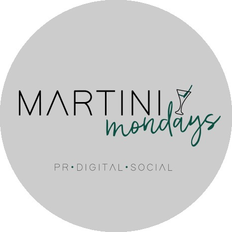 Sans Serif, A without line Font sample to identify the typeface on WhatFontIs