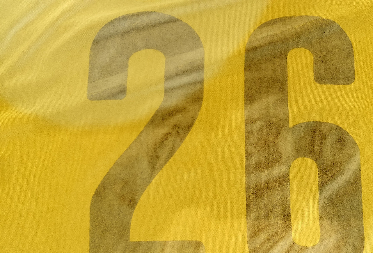 Kazadi Font sample to identify the typeface on WhatFontIs