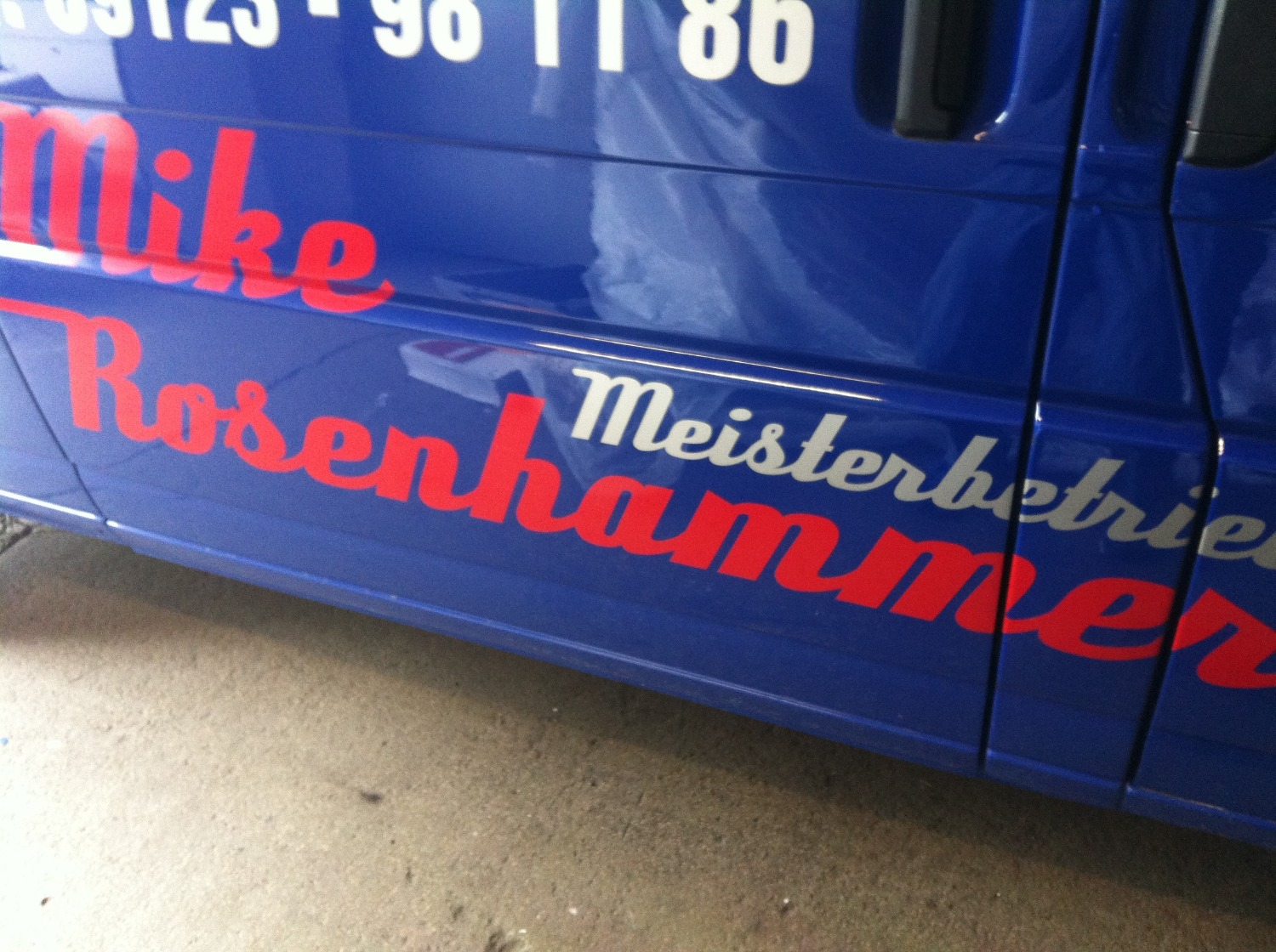 What font? Font sample to identify the typeface on WhatFontIs