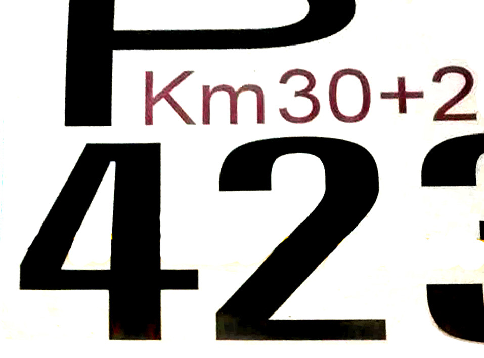 Font for railway signals Font sample to identify the typeface on WhatFontIs