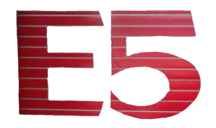 Need some help finding this font. Font sample to identify the typeface on WhatFontIs